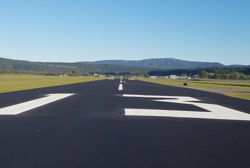 Grant County Airport, Petersburg, WV